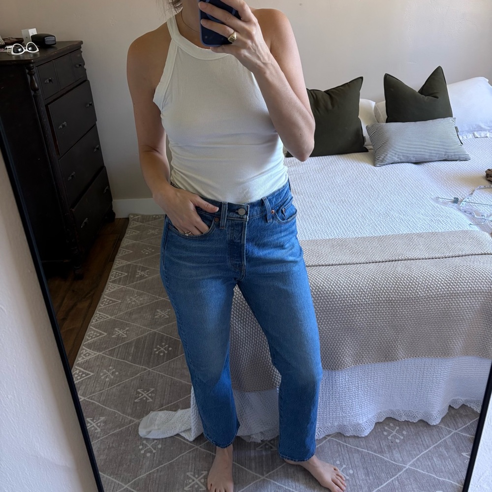 Levi’s Wedgie Straight Ankle 28